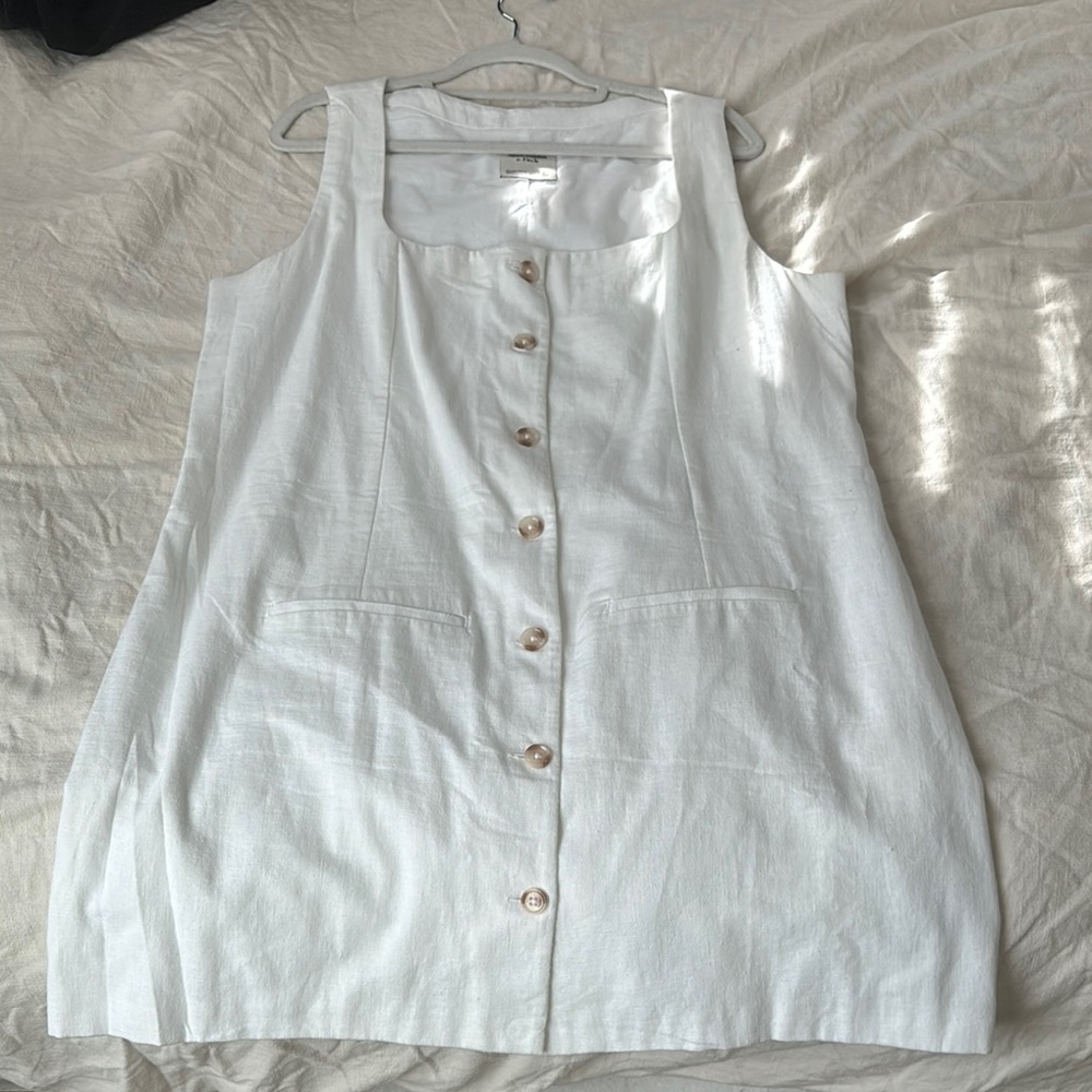 Abercrombie & Fitch White Sleeveless Dress